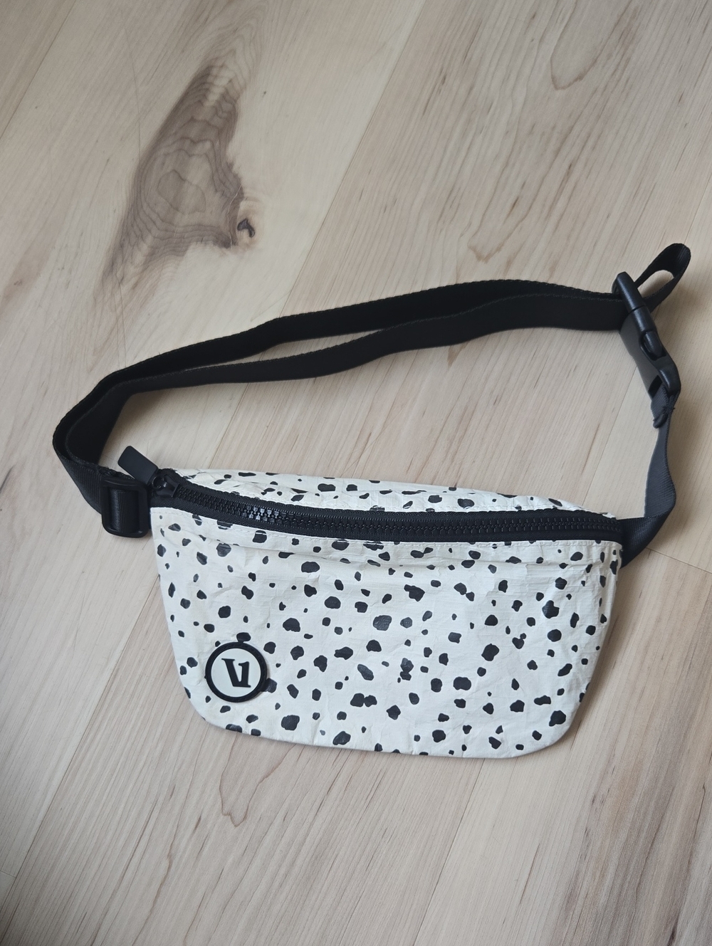 Aloha x Vuori Mini Hip Pack, Black/Hip